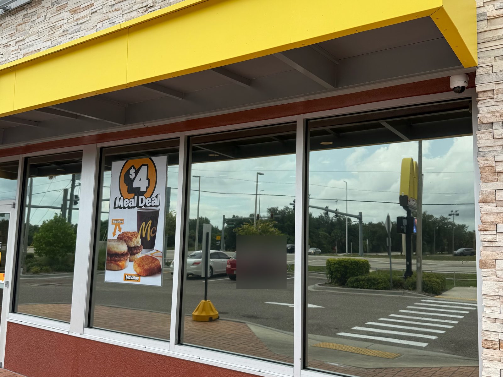 Restaurant windows with mirrored reflective film