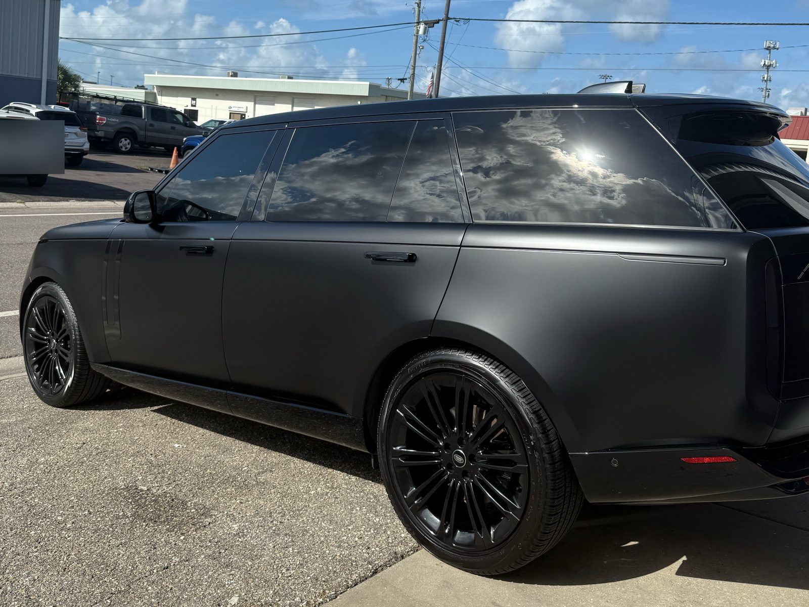 Range Rover side profile in daylight